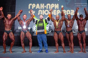 СLASSIC PHYSIQUE +178